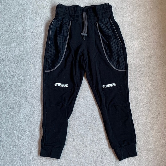 Gymshark Black leggings with Mesh accents. Super comfortable - Picture 1 of 4